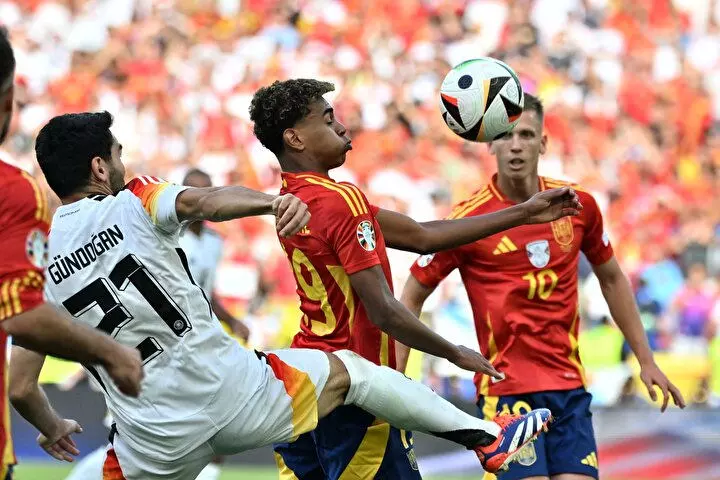 İspanya mı, Fransa mı? EURO 2024'te ilk finalist belli oluyor!