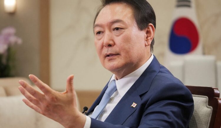 Güney Kore’de Devlet Başkanı Yoon’a karşı 810 bin imza toplandı