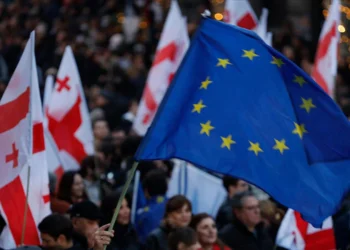 Gürcistan’ın AB’ye katılım süreci askıya alındı