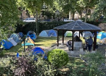 Edirne’de güreş yoğunluğu; cami bahçesi çadırla doldu