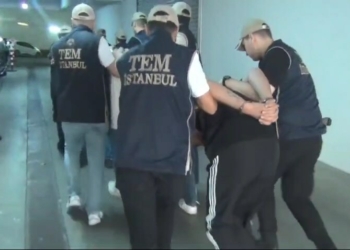 Bir “halay operasyonu” da İstanbul’da: Düğüne gidenler kapıları kırılarak gözaltına alındı