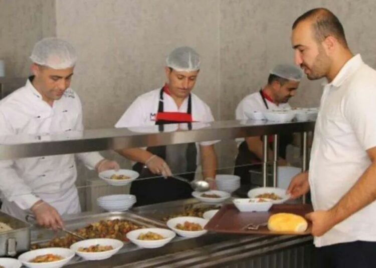 Batman Belediyesi’nin ilk halk lokantası açıldı