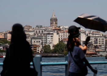 İstanbul’da yaşayanlara sıcaklık ve nem uyarısı: Kavrulacağız, dışarı çıkmayın!