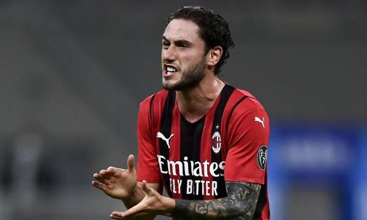 Galatasaray'dan Milan'ın sağ bekine teklif 1 Galatasaray’dan Milan’ın sağ bekine teklif