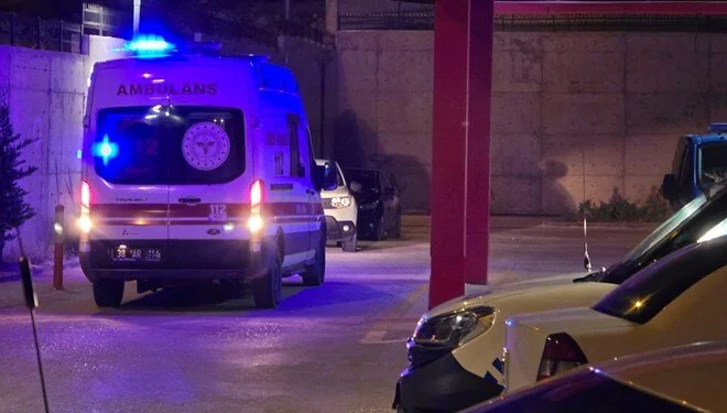 Çocuk kavgası trajediyle sonuçlandı: Anne ve iki oğlu hayatını kaybetti 3 Çocuk kavgası trajediyle sonuçlandı: Anne ve iki oğlu hayatını kaybetti