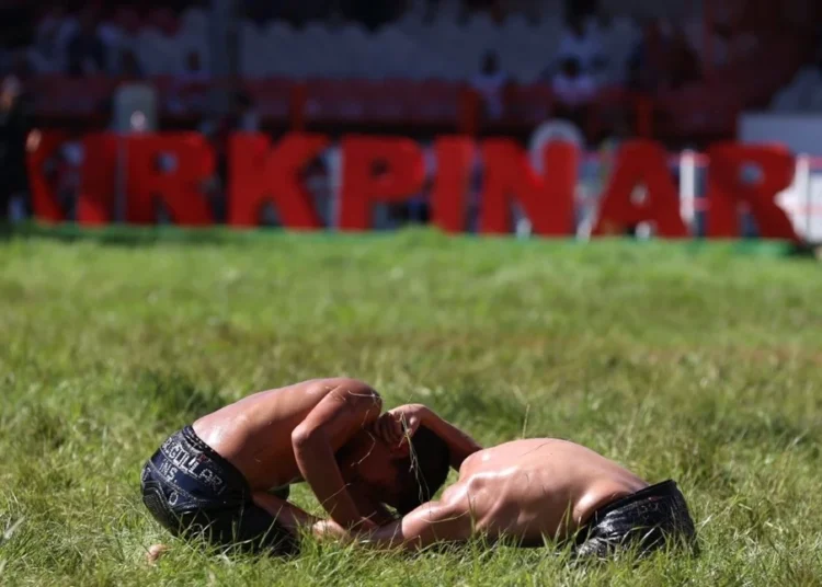 Kırkpınar’da adını çeyrek finale yazdıran başpehlivanlar belli oldu