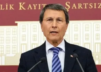 Kutlu Parti’nin Genel Başkanlığına Yusuf Halaçoğlu seçildi