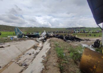 Nepal’de uçak kalkış sırasında pistte kaza yaptı: 18 kişi öldü