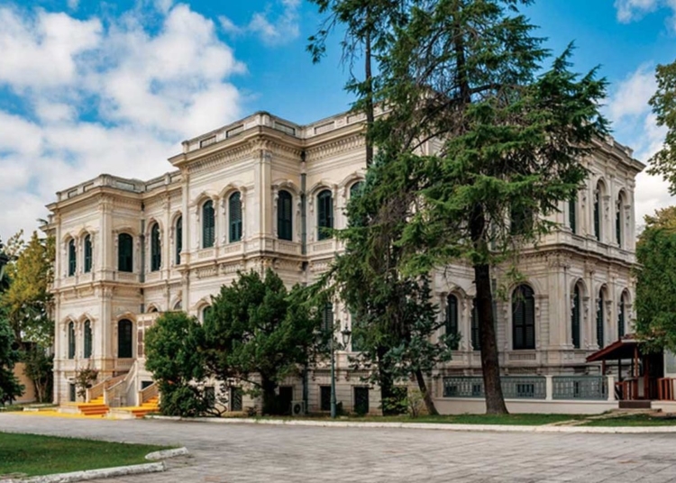 Altı yıl süren restorasyon bitti: Yıldız Sarayı kapılarını halka açıyor 1 Altı yıl süren restorasyon bitti: Yıldız Sarayı kapılarını halka açıyor