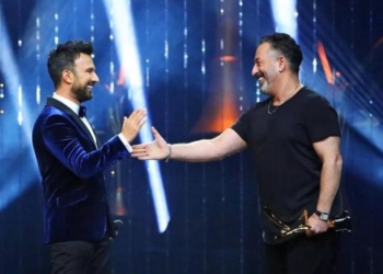 Tarkan yeni imajını paylaştı, Cem Yılmaz destek verdi
