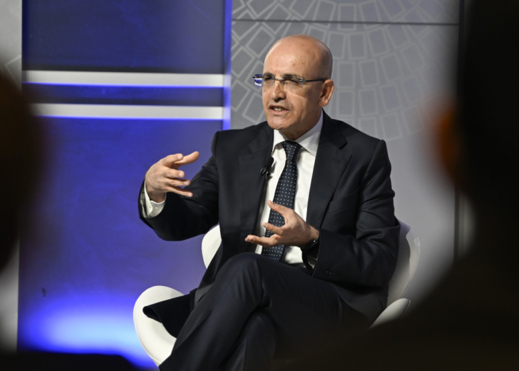 Tasarruf daha yıl dolmadan unutuldu: 6 aylık bütçe açığı 747 milyara ulaştı 1 Tasarruf daha yıl dolmadan unutuldu: 6 aylık bütçe açığı 747 milyara ulaştı