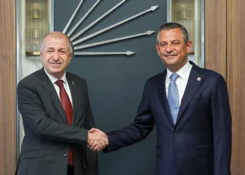 Ümit Özdağ’dan Özgür Özel’e ziyaret