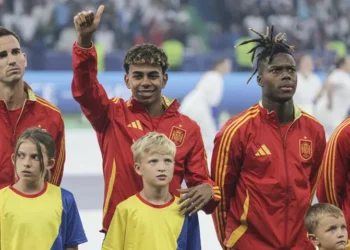 Şampiyon İspanya’nın 17’lik yıldızı Yamal tarihe geçti