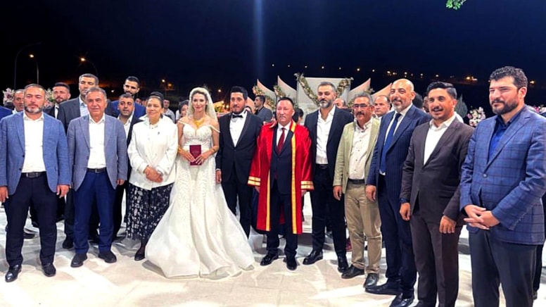 Mehmetçik’i zehirleyen yemek şirketine ihale verdiler, yine zehirledi 7 Mehmetçik’i zehirleyen yemek şirketine ihale verdiler, yine zehirledi