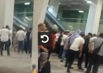 İzmir Metrosu’ndan sonra Diyarbakır Havalimanı’nda yürüyen merdiven kazası 3 İzmir Metrosu’ndan sonra Diyarbakır Havalimanı’nda yürüyen merdiven kazası