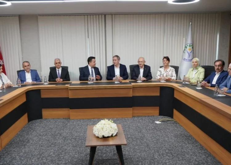 Kılıçdaroğlu ve Babacan’dan Bakırhan’a taziye ziyareti