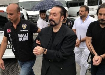 Eski İstanbul Cumhuriyet Başsavcısı, Adnan Oktar davasında sanık oldu