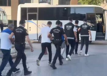 Hastaneden ilaç hırsızlığı: 2’si doktor 19 gözaltı