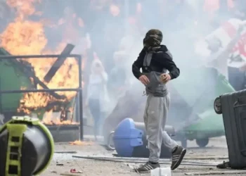 İngiltere’de 13 yaşındaki bir kız çocuğu aşırı sağcı şiddet eylemlerine karışmaktan suçlu bulundu