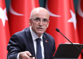 Mümtaz’er Türköne yazdı I Mehmet Şimşek’in elindeki zıvana pensesi