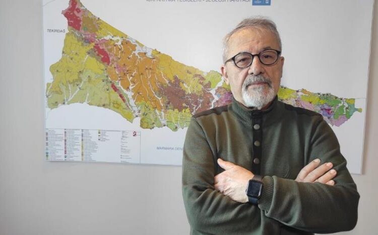 Naci Görür'den İstanbul depremi uyarısı: Her 3 konuttan 2'si yıkılabilir 1 Naci Görür’den İstanbul depremi uyarısı: Her 3 konuttan 2’si yıkılabilir