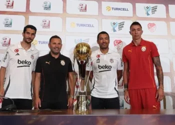 Okan Buruk’tan ve Giovanni Van Bronckhorst’tan ortak Süper Kupa açıklaması