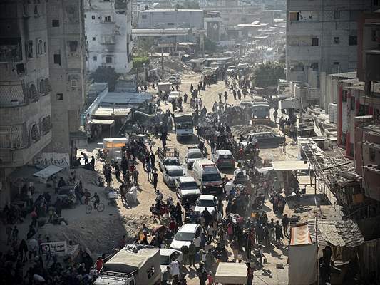 Han Yunus'ta 75 bin'den fazla Filistinli göç etti 5 Han Yunus'ta 75 bin'den fazla Filistinli göç etti