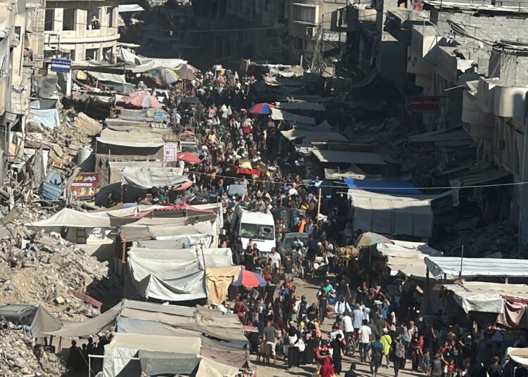 Han Yunus'ta 75 bin'den fazla Filistinli göç etti 1 Han Yunus’ta 75 bin’den fazla Filistinli göç etti