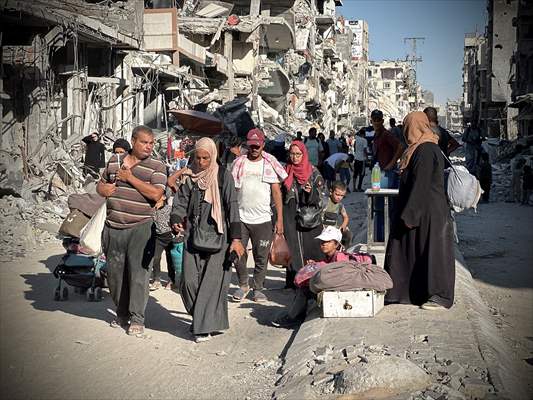 Han Yunus'ta 75 bin'den fazla Filistinli göç etti 3 Han Yunus'ta 75 bin'den fazla Filistinli göç etti