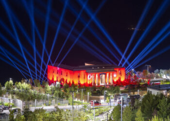 Ahlat’taki ‘Cumhurbaşkanlığı Külliyesi’ne özel ışıklandırma!