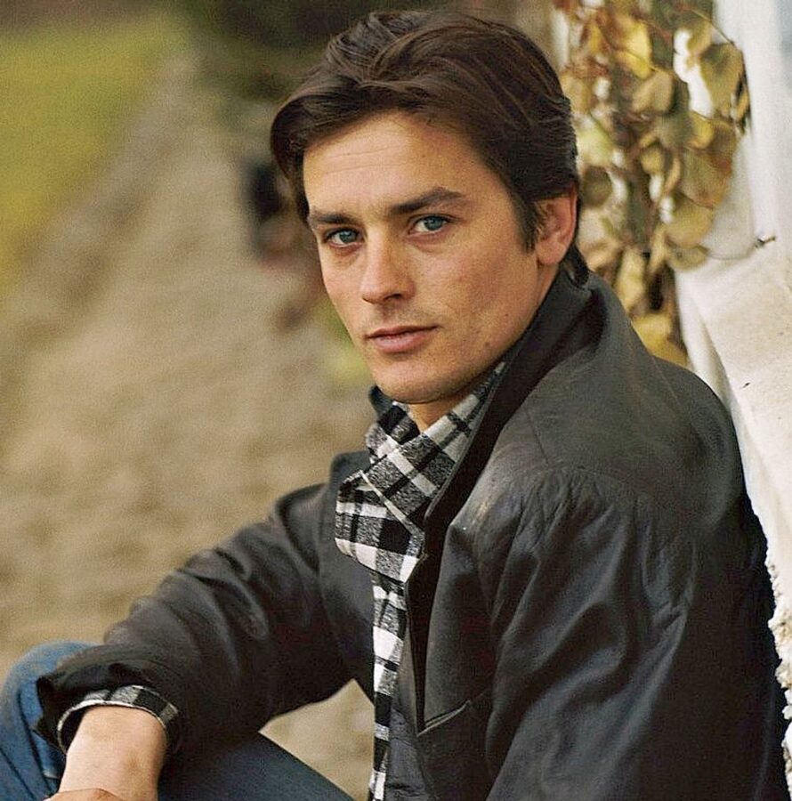 Fransız yıldız Alain Delon 88 yaşında hayatını kaybetti