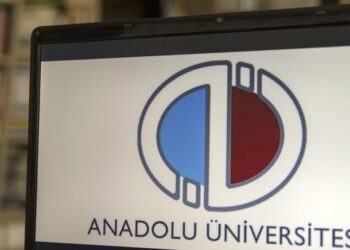 AÖF kayıt ücretlerine büyük zam: 3 bin 400 lirayı buldu