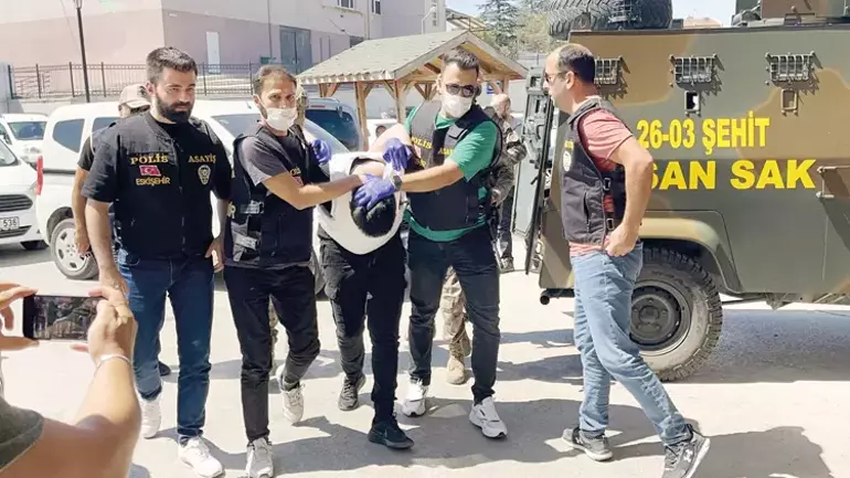 “Eve kapanıp saatlerce bilgisayarda oyun oynuyordu”