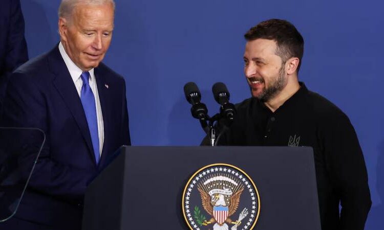 Biden, Zelenski ile görüştü: Yeni askeri yardım sözünü verdi 1 Biden, Zelenski ile görüştü: Yeni askeri yardım sözünü verdi