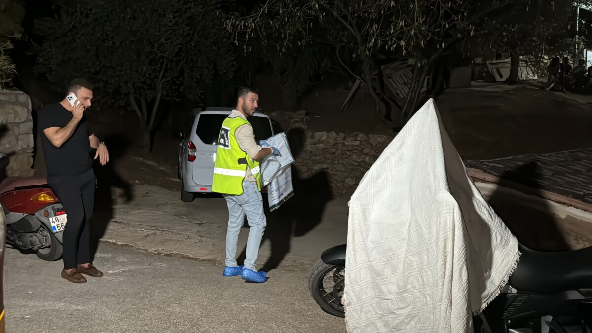 Kurşun yağmuruna tutmuşlar; Bodrum'da iki kişi ölü bulundu