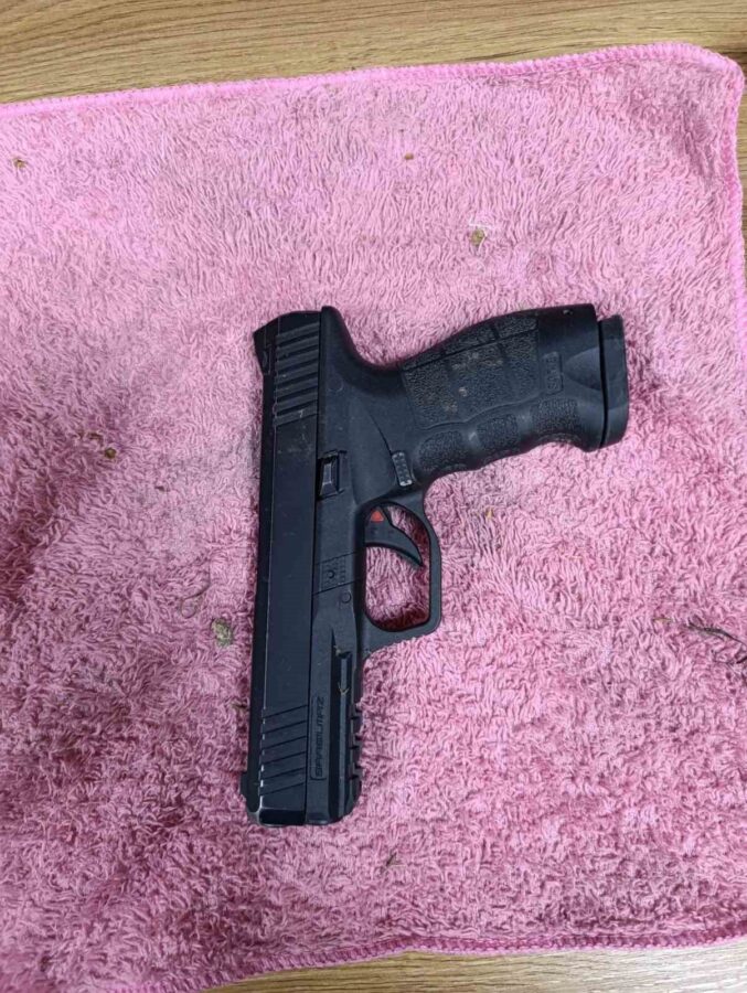 53 suç kaydı bulunan hırsız kadın, piknik yaparken yakalandı 4 53 suç kaydı bulunan hırsız kadın, piknik yaparken yakalandı