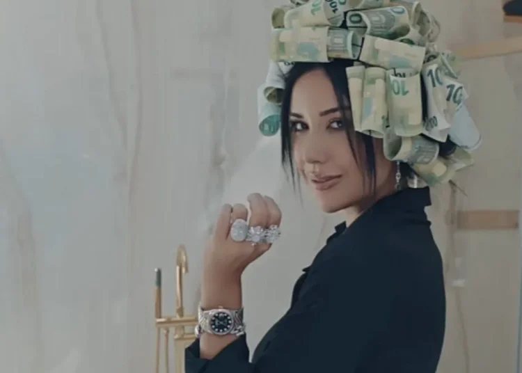 Avukatı açıkladı: Dilan Polat fenomenliğe devam edecek