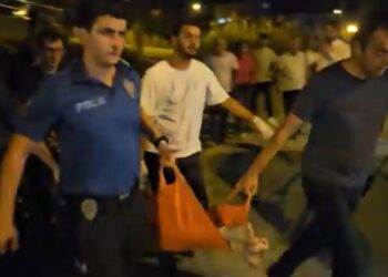 Şizofreni hastası, ailesinden 4 kişiyi bıçakladı, ikisinin durumu ağır!