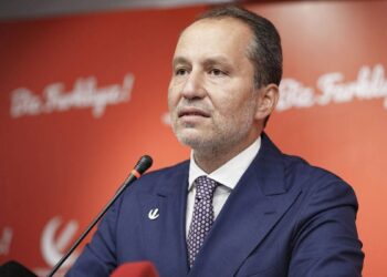 Fatih Erbakan: Belediye başkanlarımız AK Parti’nin siyasi şantajıyla karşı karşıya