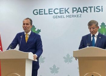 Fatih Erbakan’dan AK Parti’ye ‘transfer’ tepkisi: Erimekte olan iktidarın son çırpınışları