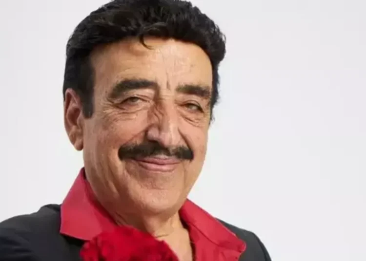 Konser öncesi rahatsızlanan Hakkı Bulut, hastaneye kaldırıldı