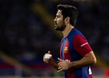Fenerbahçe ve Galatasaray’ın istediği İlkay Gündoğan, Barcelona’da kadrodan çıkarıldı