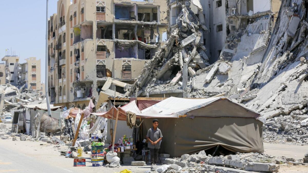 Han Yunus'ta 75 bin'den fazla Filistinli göç etti