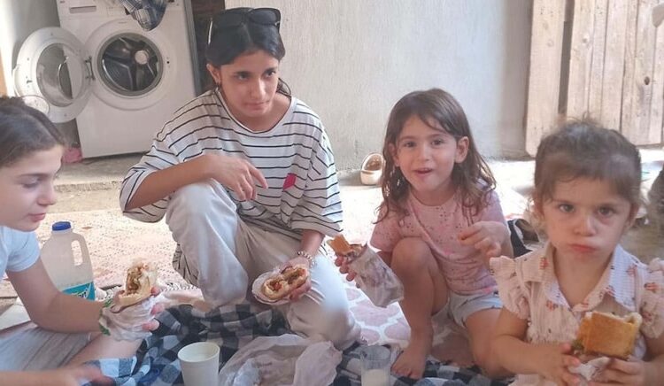 Baba, 3 çocuğunu katletmişti: O fotoğrafın hikayesi ortaya çıktı 1 Baba, 3 çocuğunu katletmişti: O fotoğrafın hikayesi ortaya çıktı