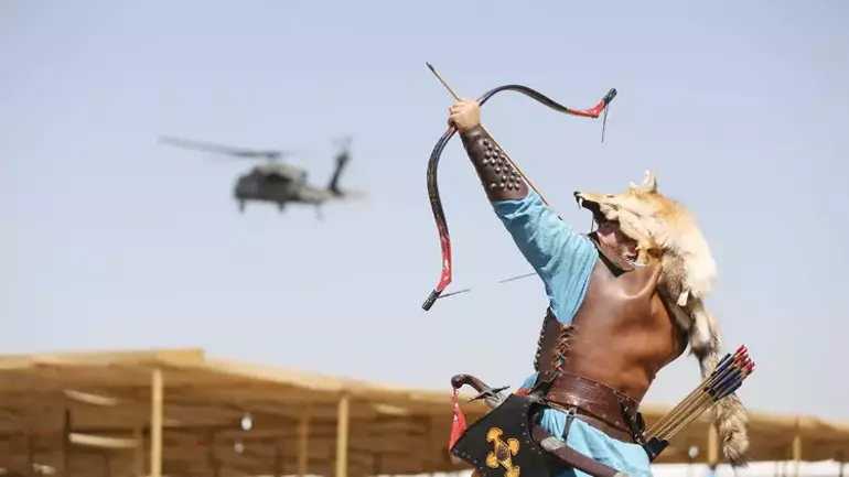 Kabine toplantısı için Ahlat’ta otağlar kuruluyor 3 Kabine toplantısı için Ahlat’ta otağlar kuruluyor