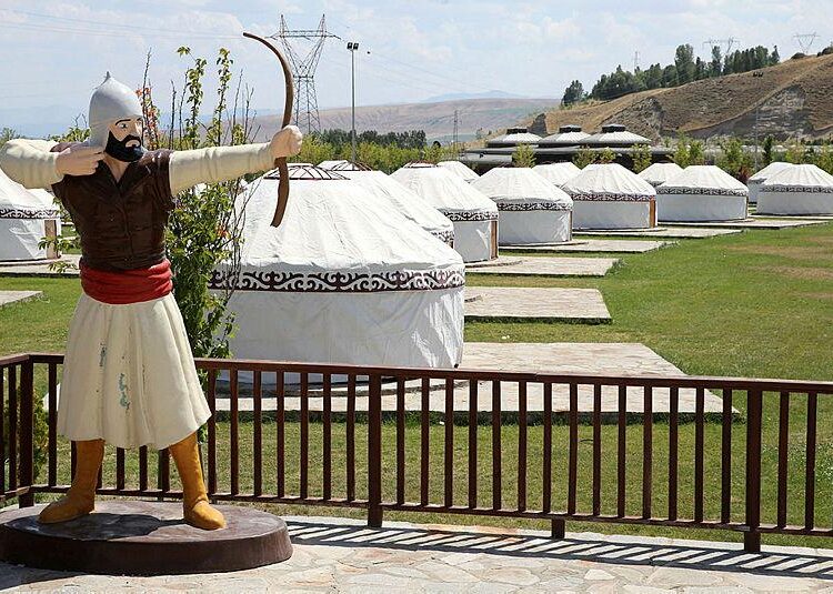 Kabine toplantısı için Ahlat’ta otağlar kuruluyor 1 Kabine toplantısı için Ahlat’ta otağlar kuruluyor