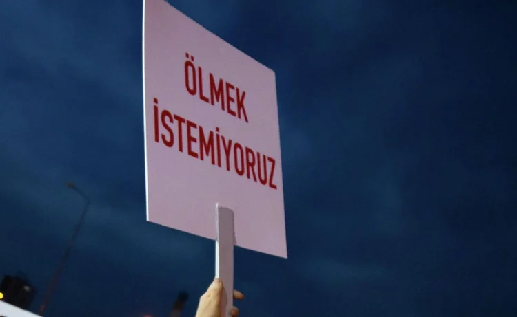 Cezaevinden annesine cinayet talimatı verdi