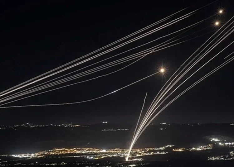 Lübnan'dan İsrail'e onlarca Katyuşa füzesi atıldı 1 Lübnan’dan İsrail’e onlarca Katyuşa füzesi atıldı