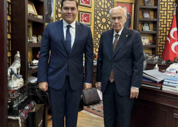 Martı kurucusu, Bahçeli’yi ziyaret etti 6 Martı kurucusu, Bahçeli’yi ziyaret etti