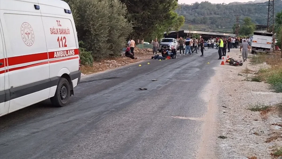 Yol verme kavgası silahlı çatışmaya dönüştü; 3 ölü, 6 yaralı 3 Yol verme kavgası silahlı çatışmaya dönüştü; 3 ölü, 6 yaralı